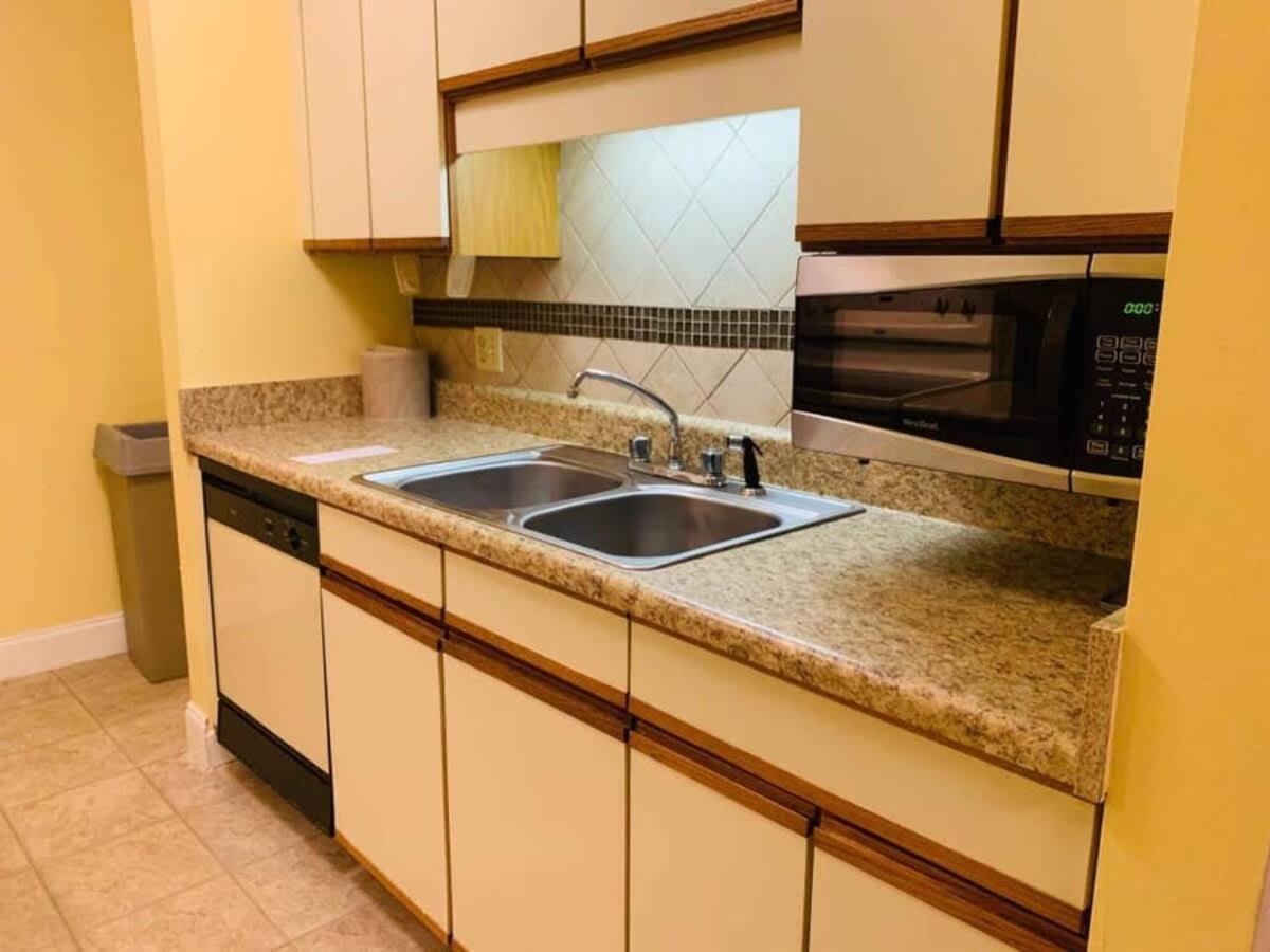 *Delightful Family Beach Retreat*Pool, Steps To The Sand*H32-3 Myrtle Beach Kültér fotó